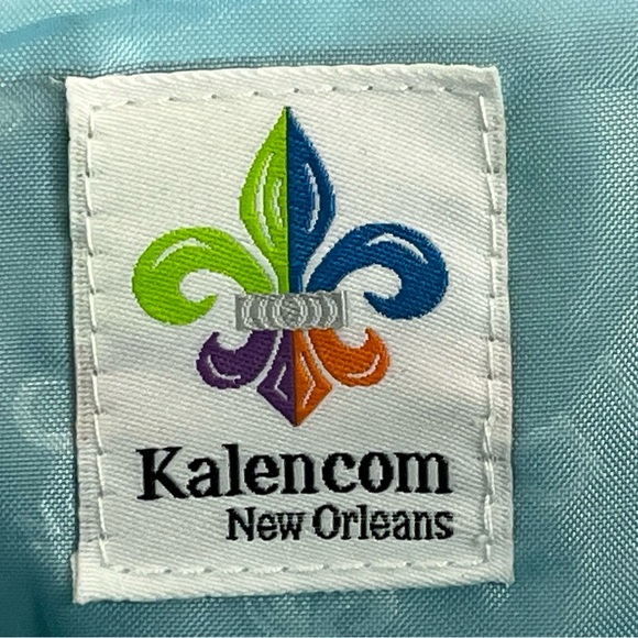 Kalencom New Orleans Toile Chocolate/Blue Adjustable Strap Diaper Bag - Picture 6 of 11